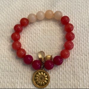 Stella&Dot Pink Foundation Vintage Stretch Bead Bracelet Gold Floral Charm